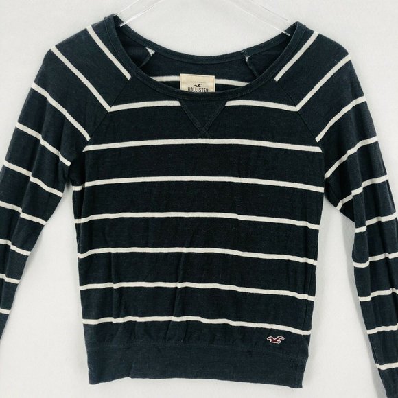Hollister Tops - Hollister Sweater Knit Top XS Gray Y2K White Stripes Shirt Long Sleeves Soft